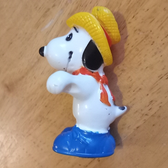 Snoopy Peanuts Toy Figure United Features Syndicate 1958 - 1966 Vintage - Picture 8 of 12
